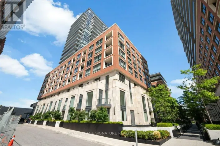 711 - 33 FREDERICK TODD WAY, Toronto