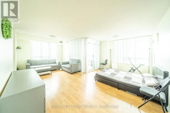 711 - 335 RATHBURN ROAD W, Mississauga