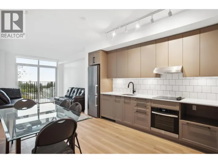 711 8750 UNIVERSITY CRESCENT, Burnaby