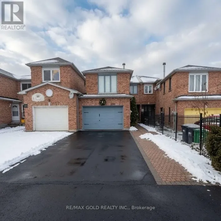 711 ASHPRIOR AVENUE, Mississauga