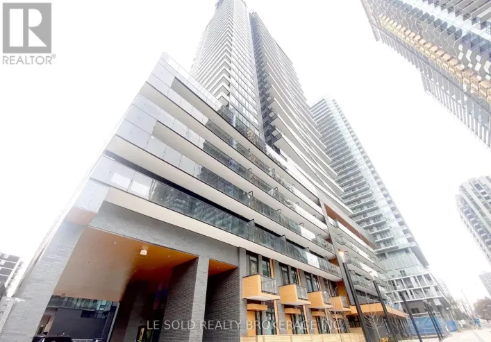 711 MASTER BEDROOM - 127 BROADWAY AVENUE, Toronto