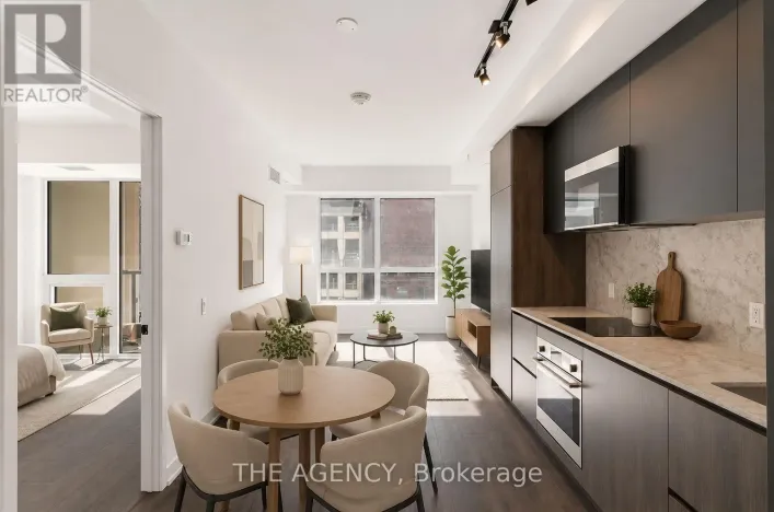 712 - 108 PETER STREET, Toronto
