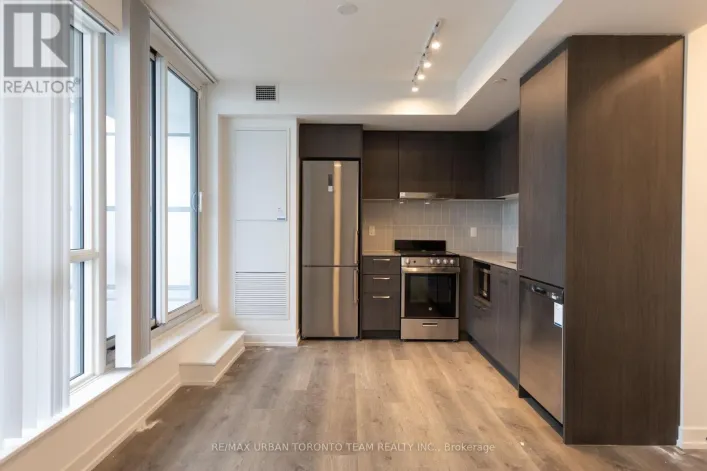 712 - 195 COMMERCE STREET, Vaughan