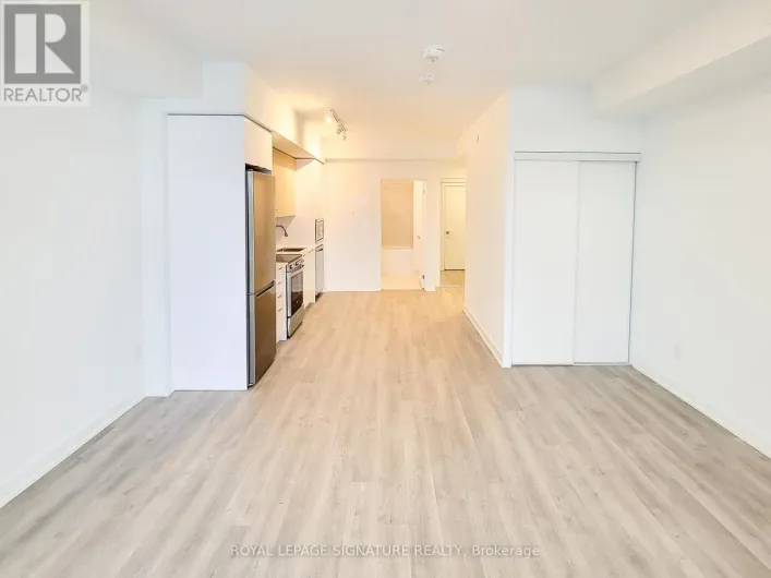 712 - 5105 HURONTARIO STREET, Mississauga