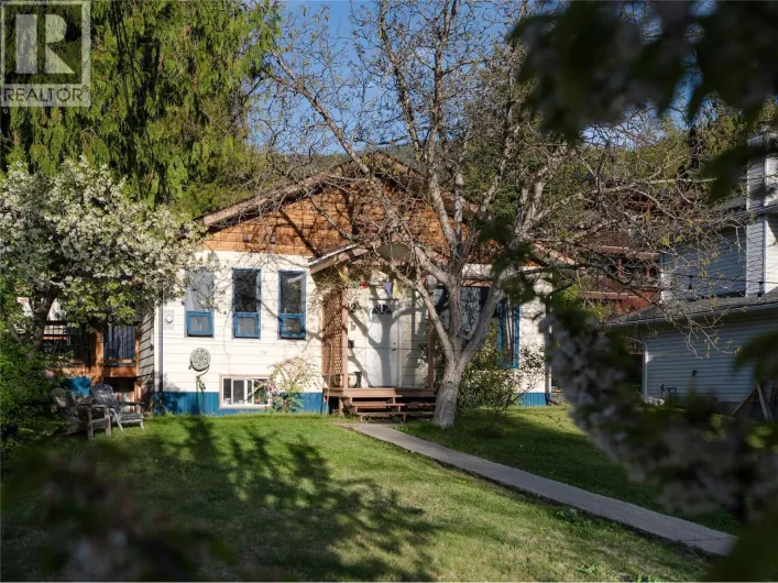 712 Ninth Street, Nelson