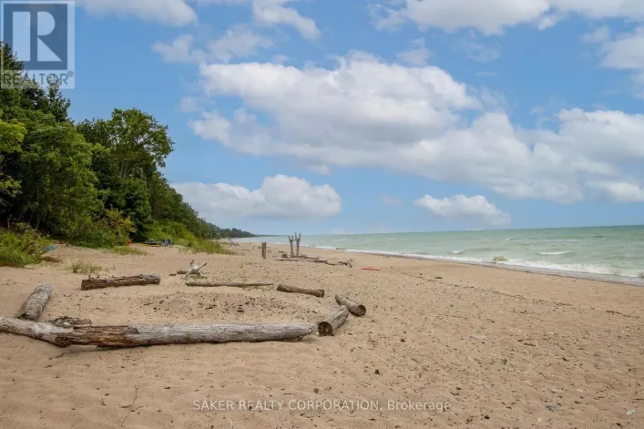 71247 ELIZABETH STREET, Bluewater