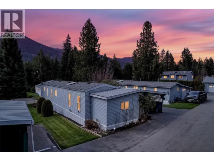 7126 Highway 3A Unit# 20, Nelson