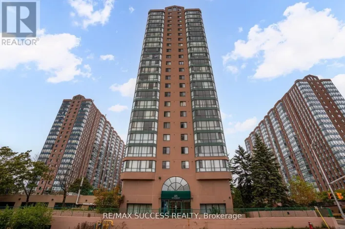 713 - 145 HILLCREST AVENUE, Mississauga