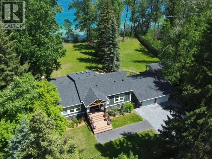7136 Bow Crescent NW, Calgary