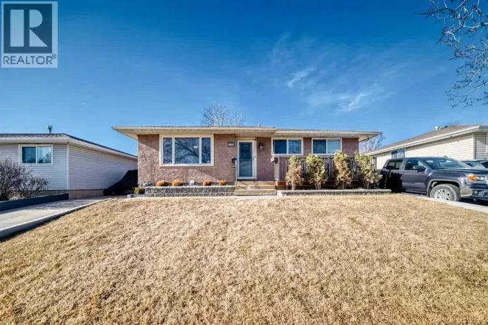 7139 18 Street SE, Calgary