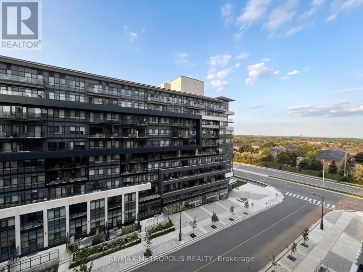 714 - 405 DUNDAS STREET W, Oakville