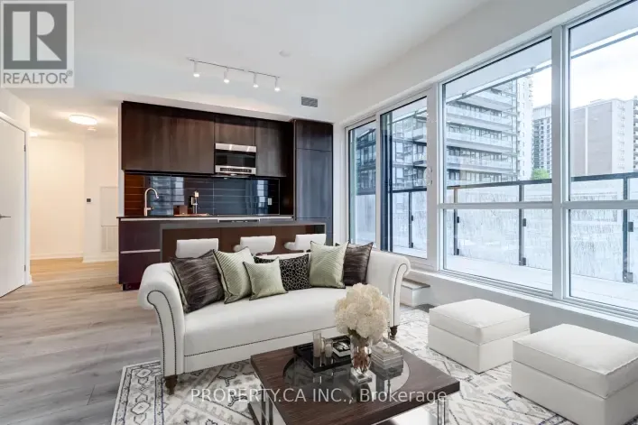 Apartment for rent: 714N - 120 BROADWAY AVENUE, Toronto
