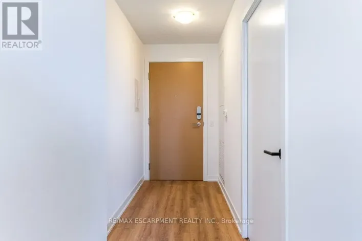 715 - 1 QUARRINGTON LANE, Toronto