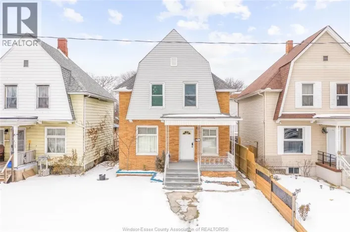715 AYLMER AVENUE, Windsor