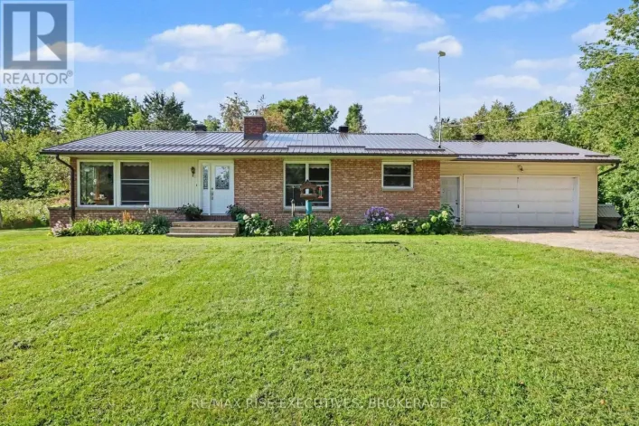 715 HANNA ROAD, Tay Valley