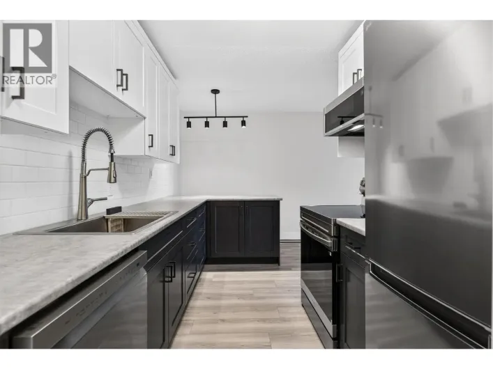 715 Leathead Road Unit# 247, Kelowna