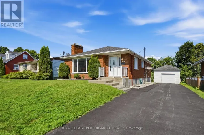 716 CARTIER BOULEVARD, Hawkesbury