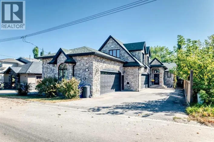 716 West Chestermere Drive, Chestermere