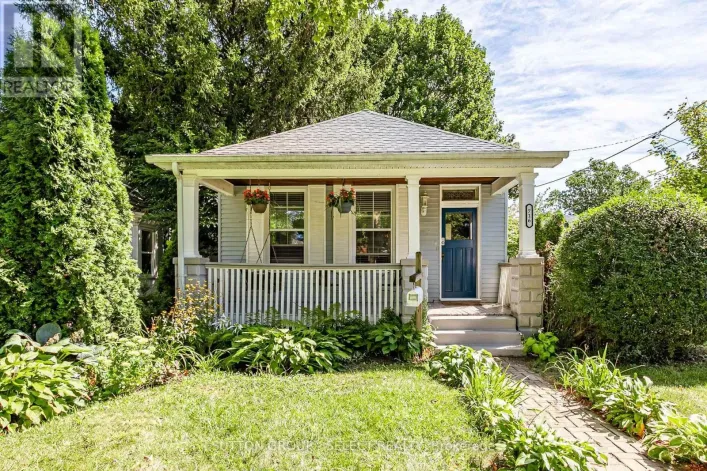 716 WILLIAM STREET, London East