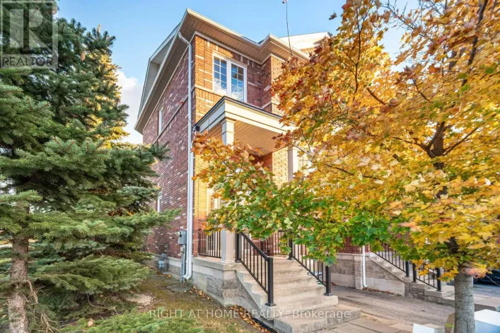 7160 TRIUMPH LANE, Mississauga