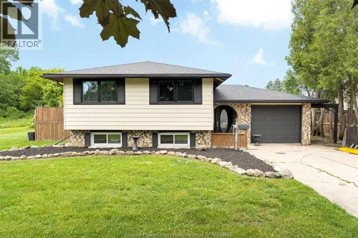 7165 MALDEN ROAD, LaSalle