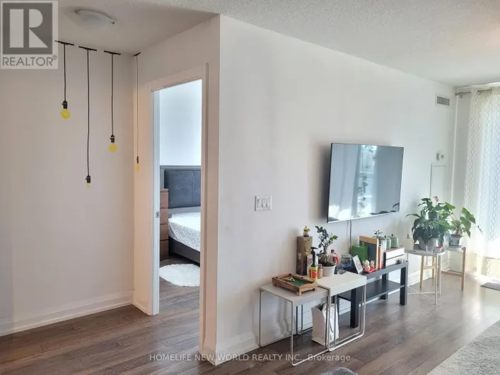 717 - 370 HIGHWAY 7 ROAD E, Richmond Hill