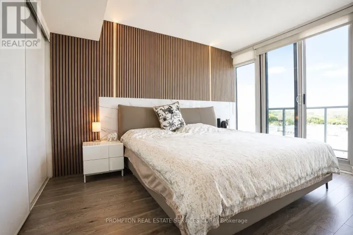 717 - 72 ESTHER SHINER BOULEVARD, Toronto