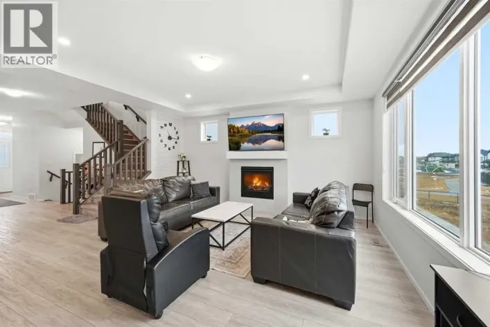 717 Windrow Manor SW, Airdrie