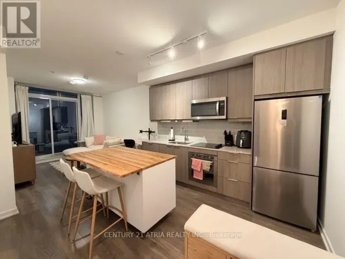 718 - 36 FOREST MANOR ROAD, Toronto
