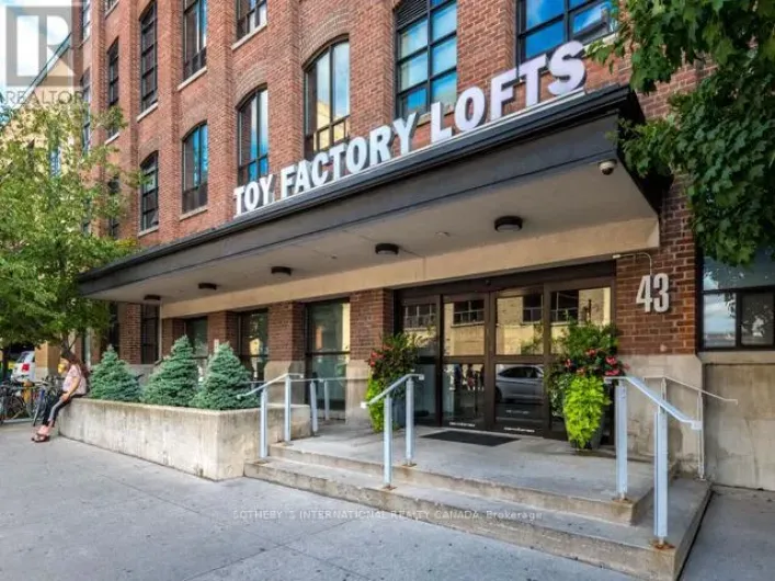 718 - 43 HANNA AVENUE, Toronto