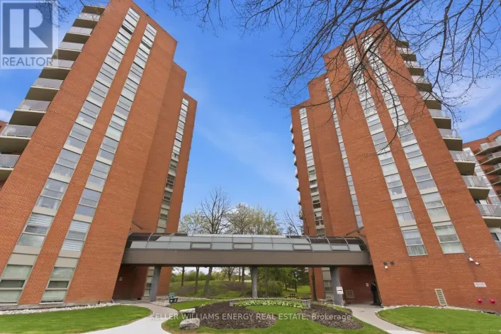 719 - 10 DEAN PARK ROAD, Toronto