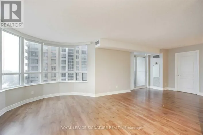 719 - 15 NORTHTOWN WAY, Toronto