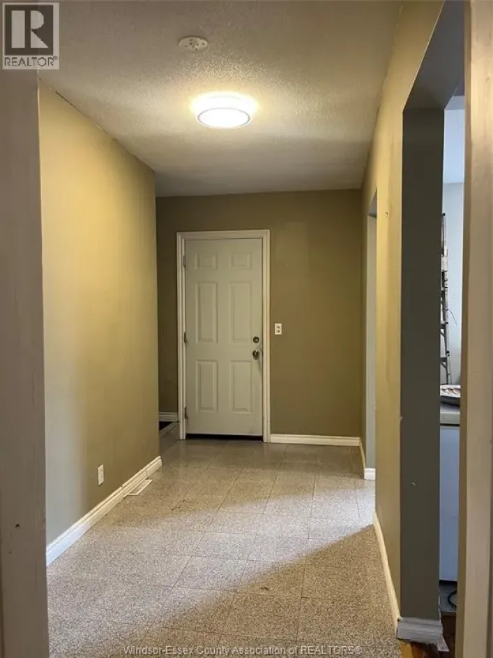 719 Erie STREET East, Windsor