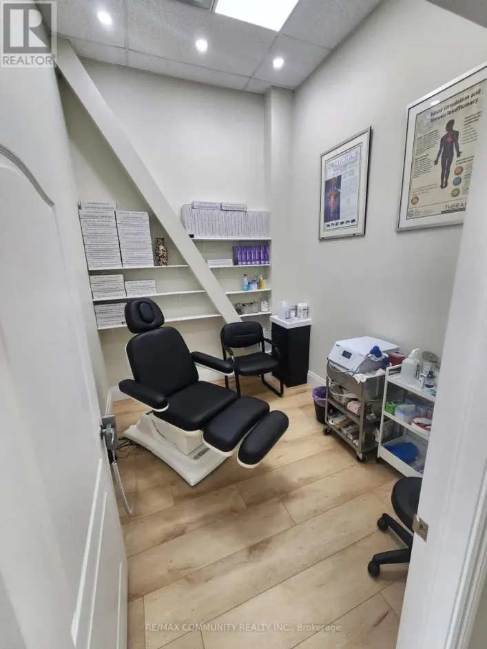 72 - 20 NEW DELHI DRIVE, Markham