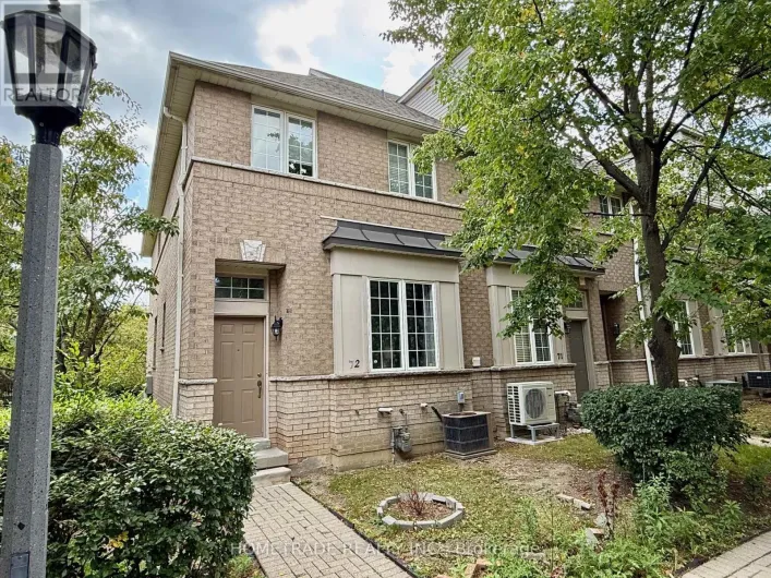 72 - 23 OBSERVATORY LANE, Richmond Hill