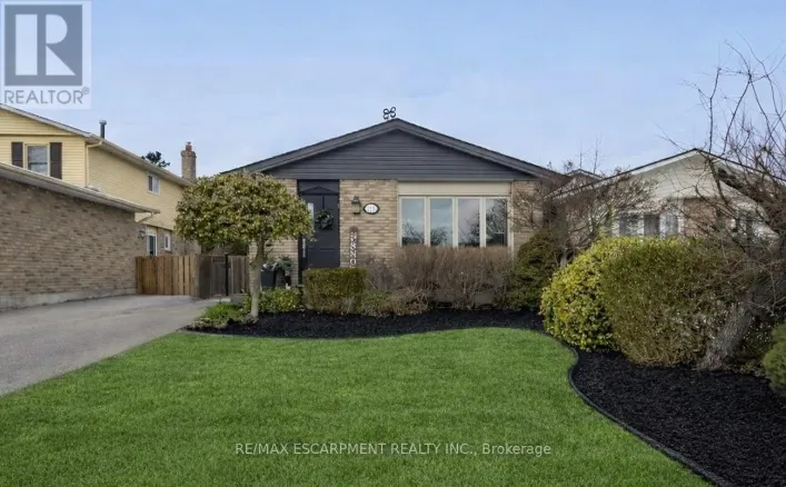 72 ATHENIA DRIVE, Hamilton