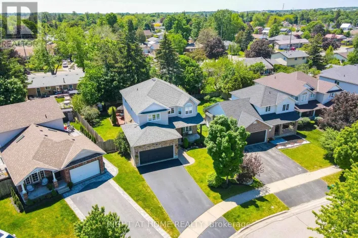 72 BEARDMORE CRESCENT, Halton Hills