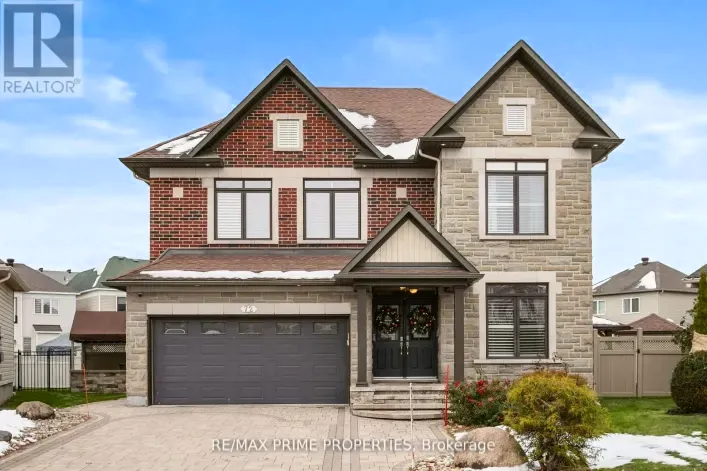 72 BRANTHAVEN STREET, Ottawa