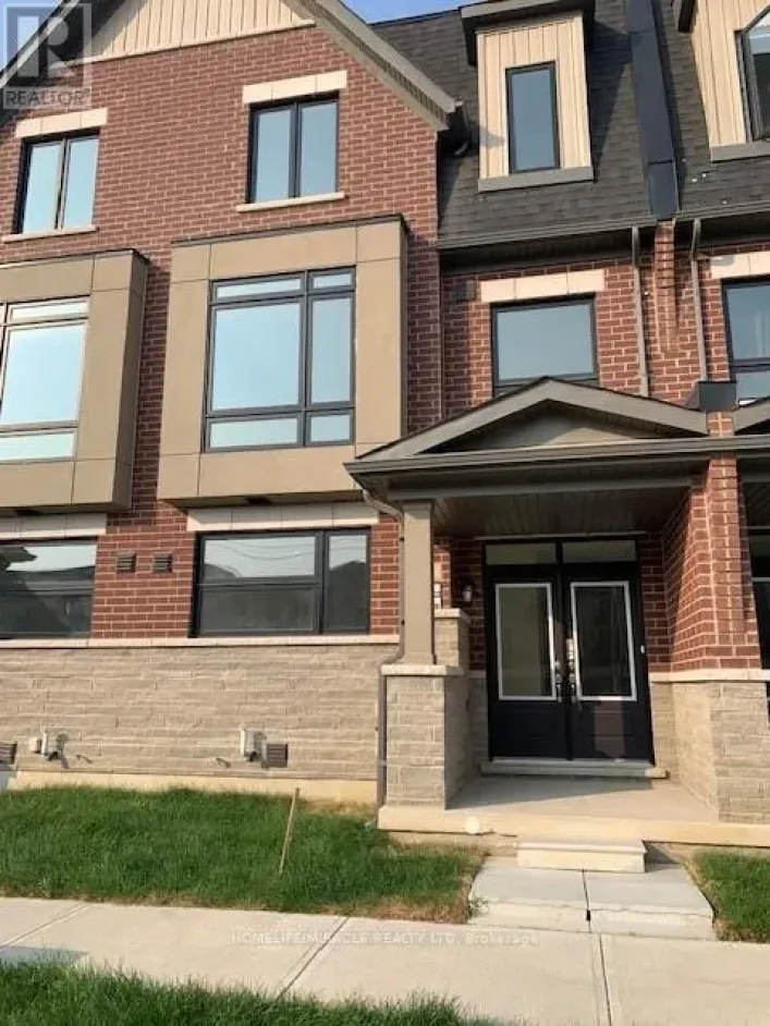 72 COOLHURST AVENUE, Brampton