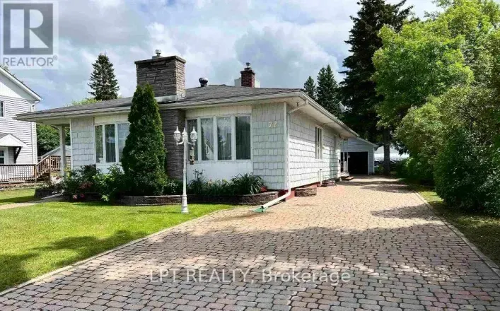 72 DOMINION AVENUE, Kapuskasing
