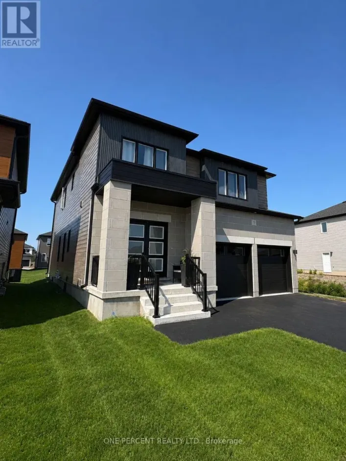 72 DUSENBURY DRIVE, Loyalist