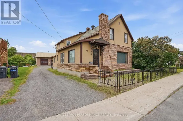72 LONGUEUIL STREET, Champlain