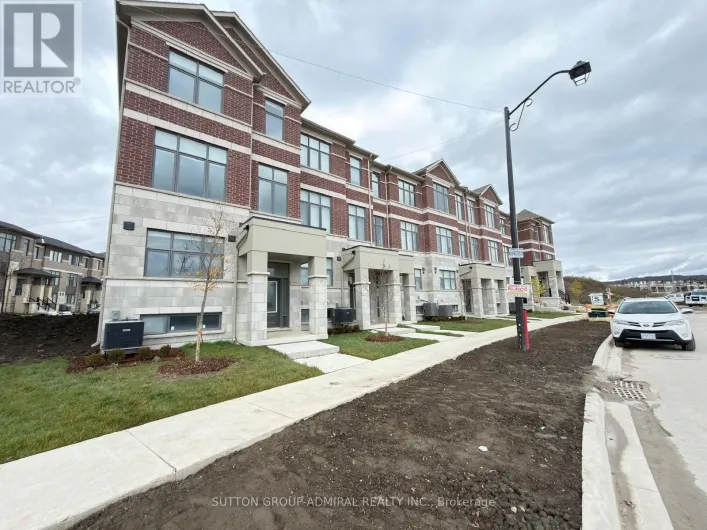 72 LUNAY DRIVE, Richmond Hill