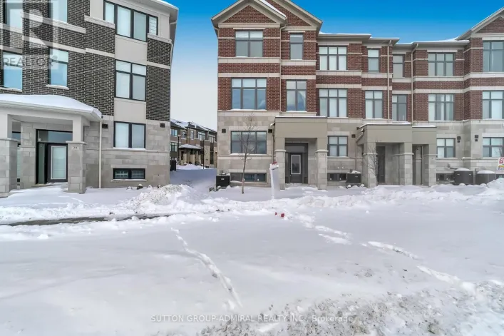 72 LUNAY DRIVE, Richmond Hill