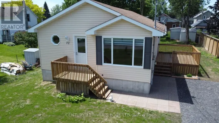 72 ST LAWRENCE STREET, South Dundas
