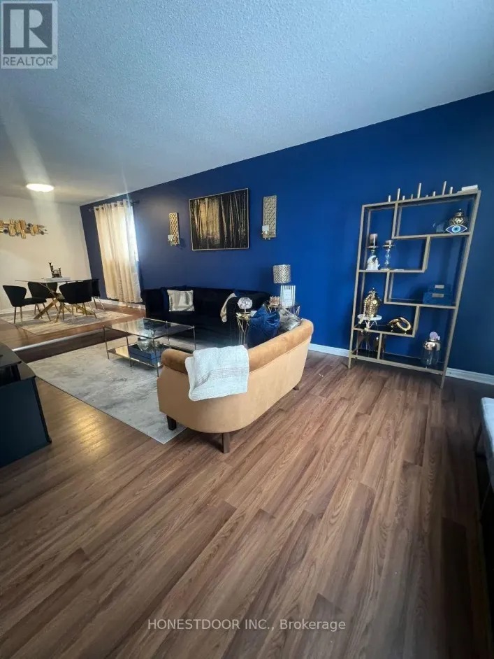 72 TUMBLEWEED CRESCENT, London South