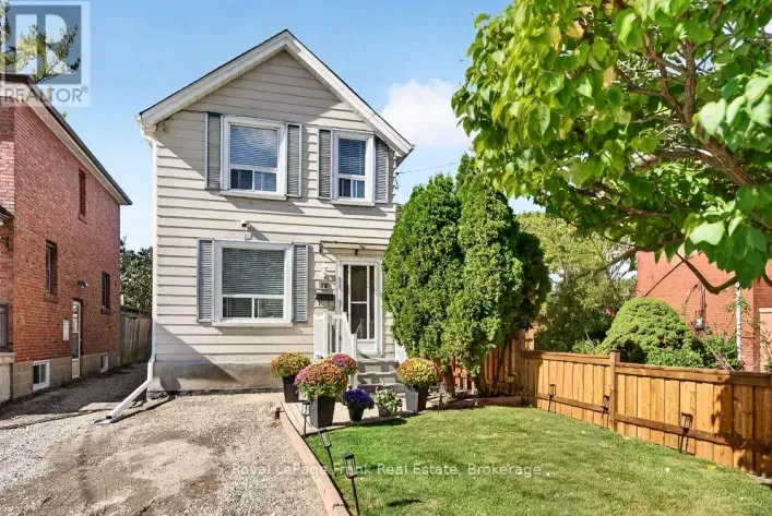House for sale: 72 TWENTY SECOND STREET, Toronto
