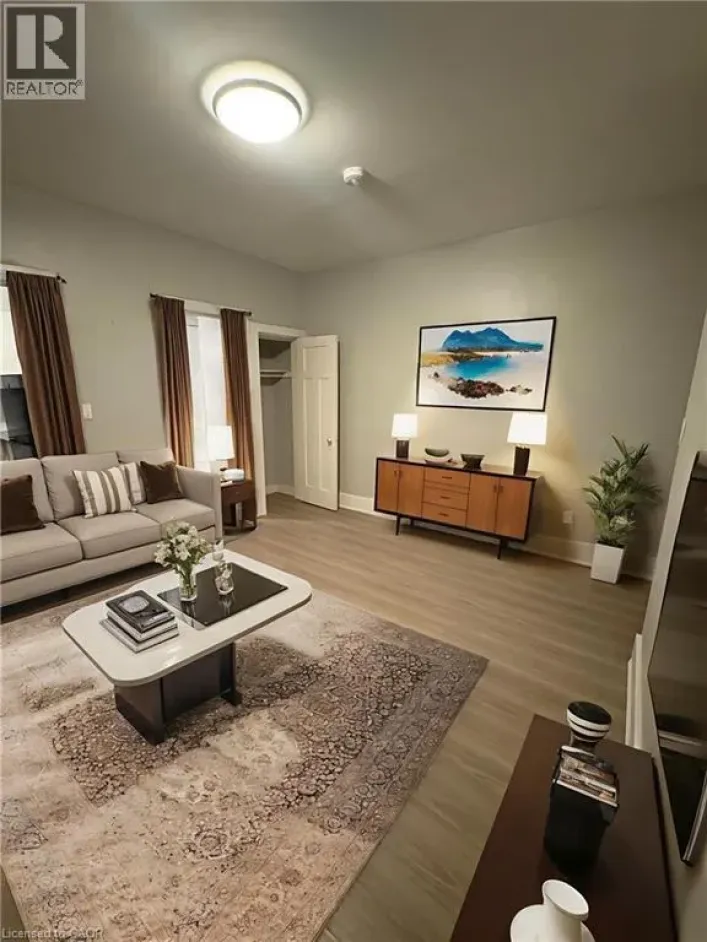 72 VICTORIA Avenue S Unit# 203, Hamilton