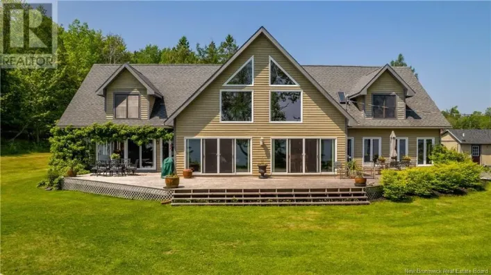 House for sale: 72 Young Lane, Oak Haven