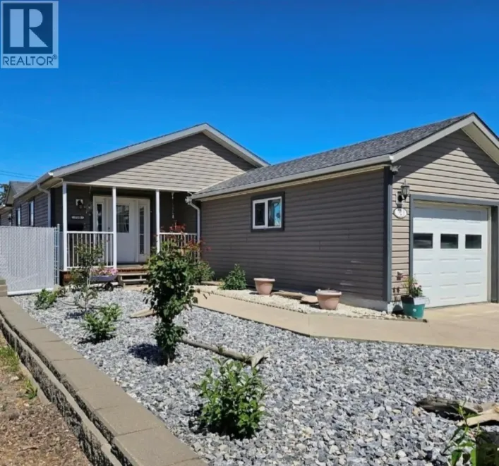 720 105 Avenue, Dawson Creek